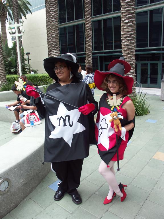 More cosplayers
