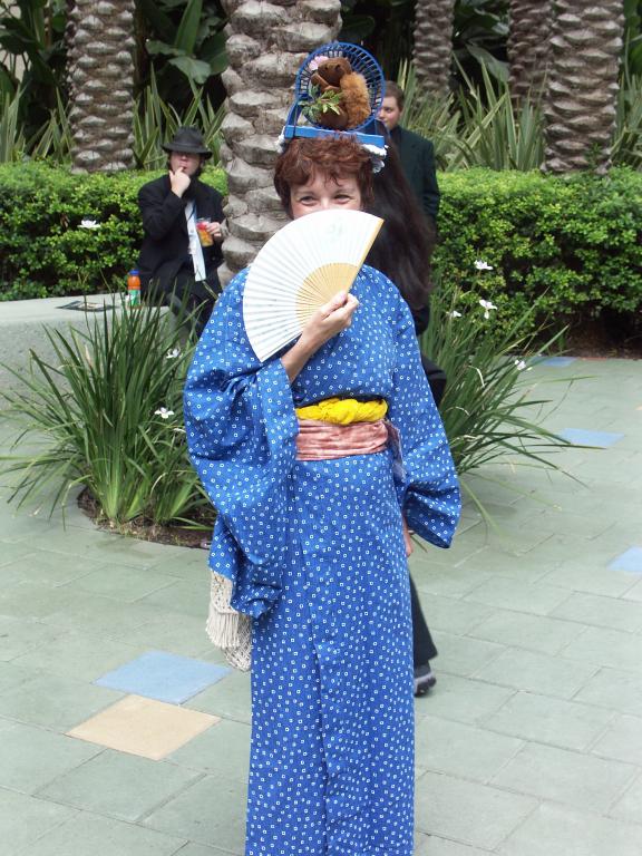 More cosplayers